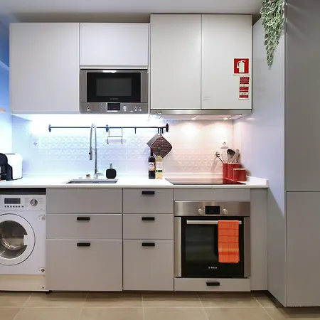 Cozy - Your Away Amadora