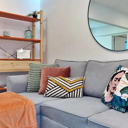 Cozy - Your Away Apartment *